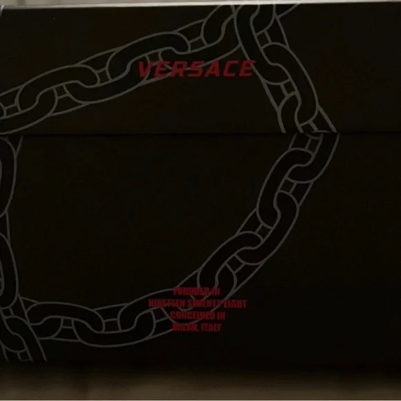 Versace Chain Reaction. GREAT CONDITION - Picture 6 of 7